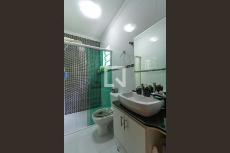 Casa à venda com 221m², 3 quartos e 4 vagasBanheiro da Suíte 1