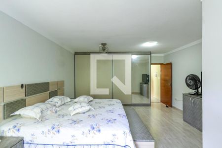 Casa à venda com 221m², 3 quartos e 4 vagasSuíte 3