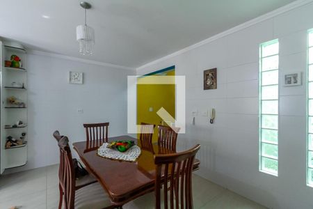 Casa à venda com 221m², 3 quartos e 4 vagasCopa