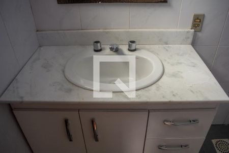 Apartamento à venda com 352m², 4 quartos e 2 vagasBanheiro suite 1