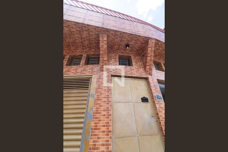 Casa para alugar com 80m², 2 quartos e 1 vagaFachada