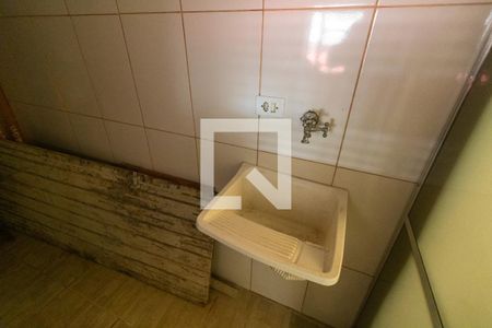 Casa para alugar com 80m², 2 quartos e 1 vagaÁrea de Serviço