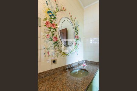 Casa à venda com 429m², 3 quartos e sem vagaBanheiro da Suíte 1