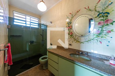 Casa à venda com 429m², 3 quartos e sem vagaBanheiro da Suíte 1