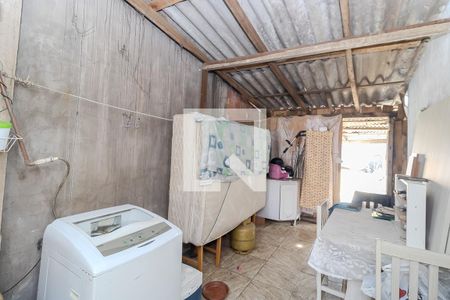 Casa à venda com 70m², 2 quartos e 1 vaga Casa à venda com 70m², 2 quartos e 1 vagaÁrea de Serviço