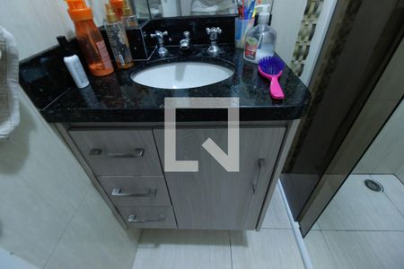 Casa de condomínio à venda com 136m², 3 quartos e 2 vagas Casa de condomínio à venda com 136m², 3 quartos e 2 vagasSuíte - Banheiro