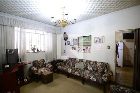 Casa à venda com 200m², 3 quartos e 2 vagasSala