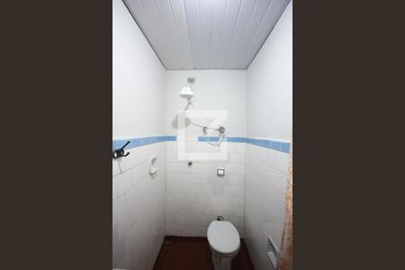 Casa à venda com 200m², 3 quartos e 2 vagasBanheiro Casa2