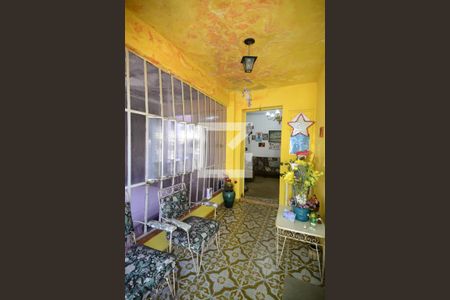 Casa à venda com 200m², 3 quartos e 2 vagasEntrada