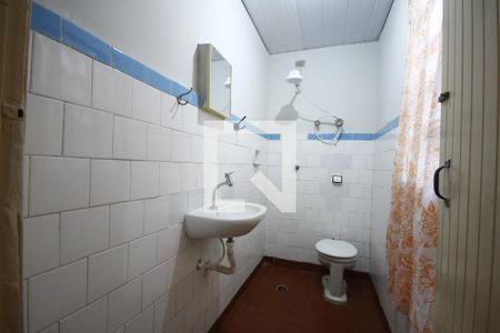 Casa à venda com 200m², 3 quartos e 2 vagasBanheiro Casa2