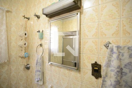 Casa à venda com 200m², 3 quartos e 2 vagasBanheiro