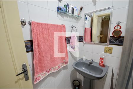 Casa à venda com 215m², 3 quartos e sem vaga Casa à venda com 215m², 3 quartos e sem vagaBanheiro da Suíte 1