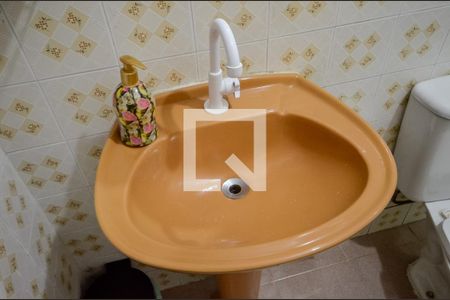 Casa à venda com 215m², 3 quartos e sem vaga Casa à venda com 215m², 3 quartos e sem vagaBanheiro 2