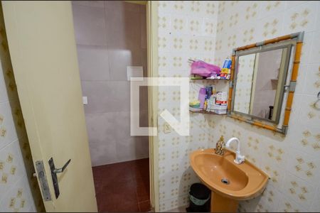 Casa à venda com 215m², 3 quartos e sem vaga Casa à venda com 215m², 3 quartos e sem vagaBanheiro 2