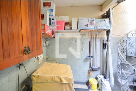 Casa à venda com 215m², 3 quartos e sem vaga Casa à venda com 215m², 3 quartos e sem vagaÁrea de Serviço