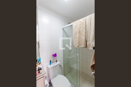 Apartamento à venda com 77m², 2 quartos e 2 vagas Apartamento à venda com 77m², 2 quartos e 2 vagasBanheiro da Suíte