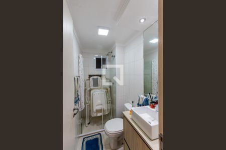 Banheiro de apartamento à venda com 2 quartos, 77m² em Campestre, Santo André