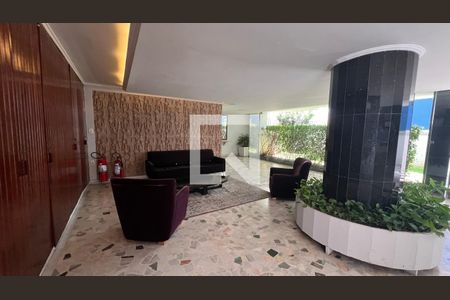 Apartamento para alugar com 100m², 2 quartos e 1 vaga Apartamento para alugar com 100m², 2 quartos e 1 vagaHall de entrada