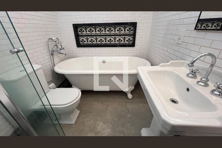 Apartamento para alugar com 100m², 2 quartos e 1 vaga Apartamento para alugar com 100m², 2 quartos e 1 vagaBanheiro da Suíte