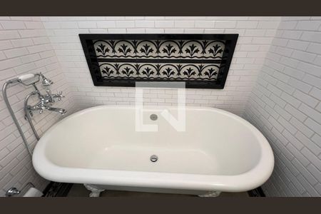 Apartamento para alugar com 100m², 2 quartos e 1 vaga Apartamento para alugar com 100m², 2 quartos e 1 vagaBanheiro da Suíte