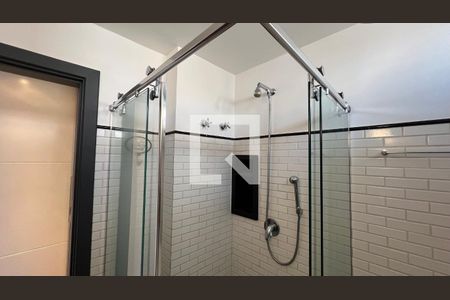 Apartamento para alugar com 100m², 2 quartos e 1 vaga Apartamento para alugar com 100m², 2 quartos e 1 vagaBanheiro da Suíte