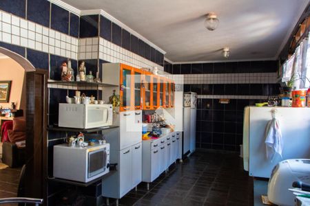 Casa à venda com 600m², 3 quartos e 3 vagasCOZINHA