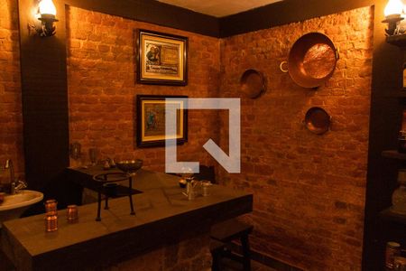 Casa à venda com 600m², 3 quartos e 3 vagasÁDEGA