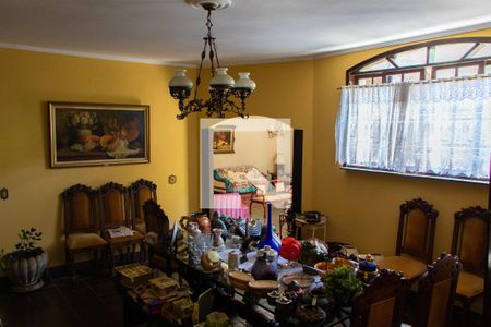 Casa à venda com 600m², 3 quartos e 3 vagasSALA DE JANTAR