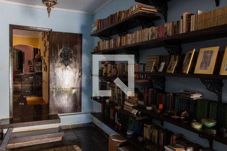 Casa à venda com 600m², 3 quartos e 3 vagasBIBLIOTECA