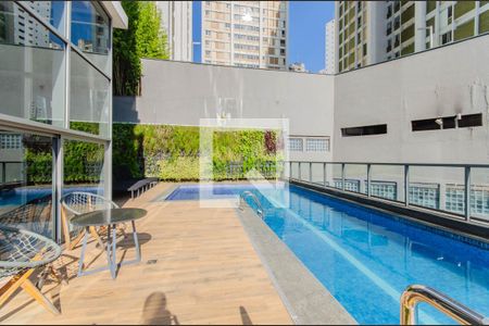 Studio à venda com 20m², 1 quarto e sem vagaÁrea comum - Piscina