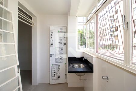 Apartamento à venda com 110m², 3 quartos e 1 vagaÁrea de Serviço