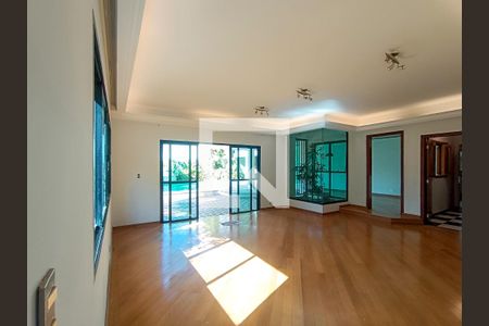 Casa à venda com 480m², 5 quartos e 4 vagasSala de Estar