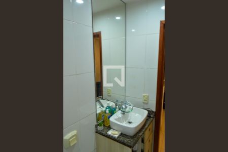 Apartamento à venda com 43m², 2 quartos e sem vaga Apartamento à venda com 43m², 2 quartos e sem vagaBanheiro