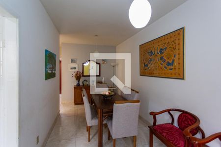 Sala de apartamento à venda com 3 quartos, 60m² em Sagrada Família, Belo Horizonte