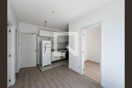 Sala de apartamento para alugar com 2 quartos, 46m² em Santo Amaro, São Paulo