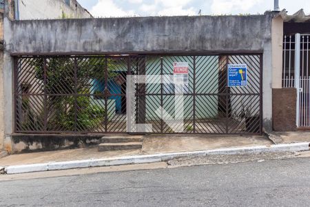 Casa à venda com 70m², 2 quartos e 2 vagas Casa à venda com 70m², 2 quartos e 2 vagasFachada