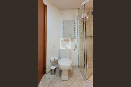 Apartamento à venda com 170m², 2 quartos e 3 vagasBanheiro da suíte 2 