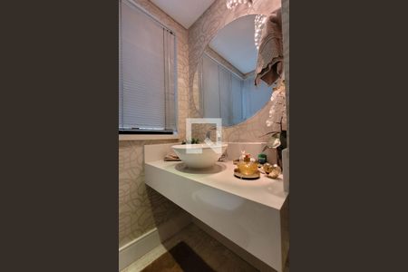 Apartamento à venda com 170m², 2 quartos e 3 vagasLavabo