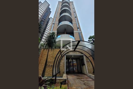 Apartamento à venda com 170m², 2 quartos e 3 vagasFachada