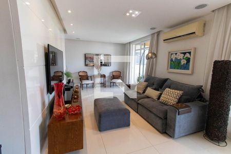 Sala de apartamento para alugar com 3 quartos, 185m² em Santa Rosa, Niterói