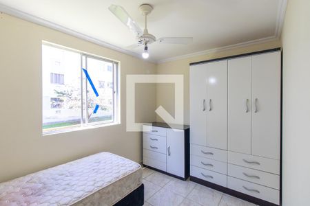 Quarto 1 de apartamento para alugar com 2 quartos, 44m² em Ouro Fino, São José dos Pinhais