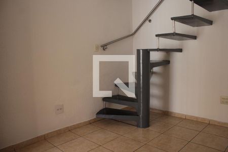 Sala de casa para alugar com 2 quartos, 64m² em Vila Oratório, São Paulo