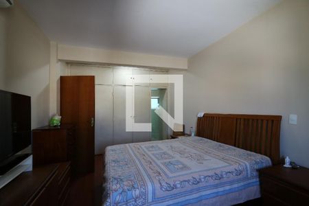 Apartamento para alugar com 213m², 3 quartos e 2 vagasSuíte