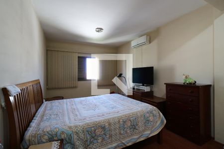 Apartamento para alugar com 213m², 3 quartos e 2 vagasSuíte