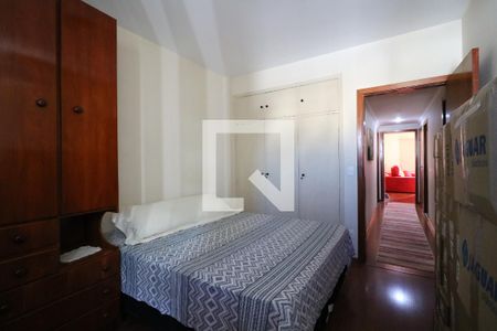 Apartamento para alugar com 213m², 3 quartos e 2 vagasQuarto 2