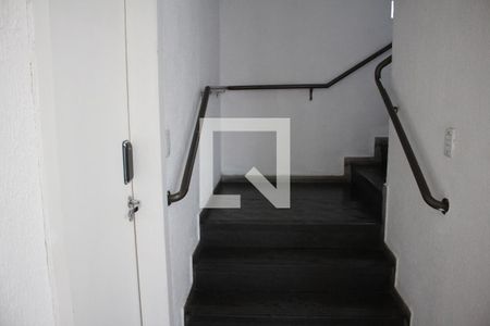 Apartamento à venda com 46m², 2 quartos e 1 vagaEscada