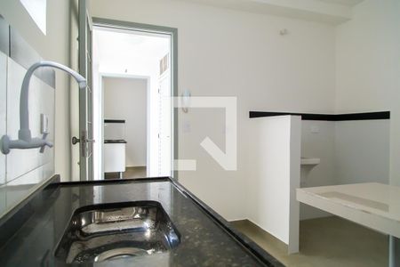 Cozinha e Área de Serviço de kitnet/studio para alugar com 1 quarto, 27m² em Vila Guarani (zona Sul), São Paulo