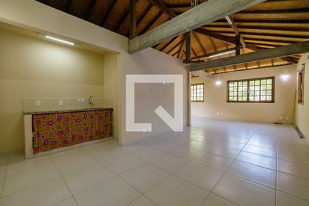 Sala 2 de casa de condomínio para alugar com 5 quartos, 248m² em Vargem Grande, Rio de Janeiro