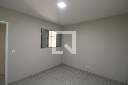 Quarto de apartamento para alugar com 2 quartos, 55m² em Jardim Guairaca, São Paulo