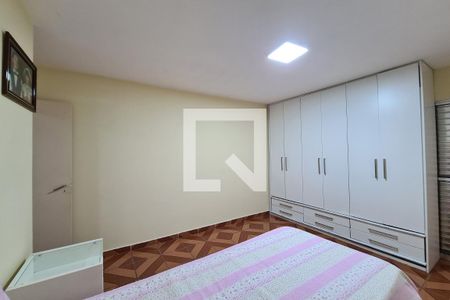 Casa à venda com 82m², 4 quartos e 1 vagaQuarto 3